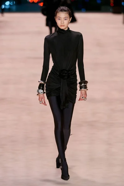 Look 34